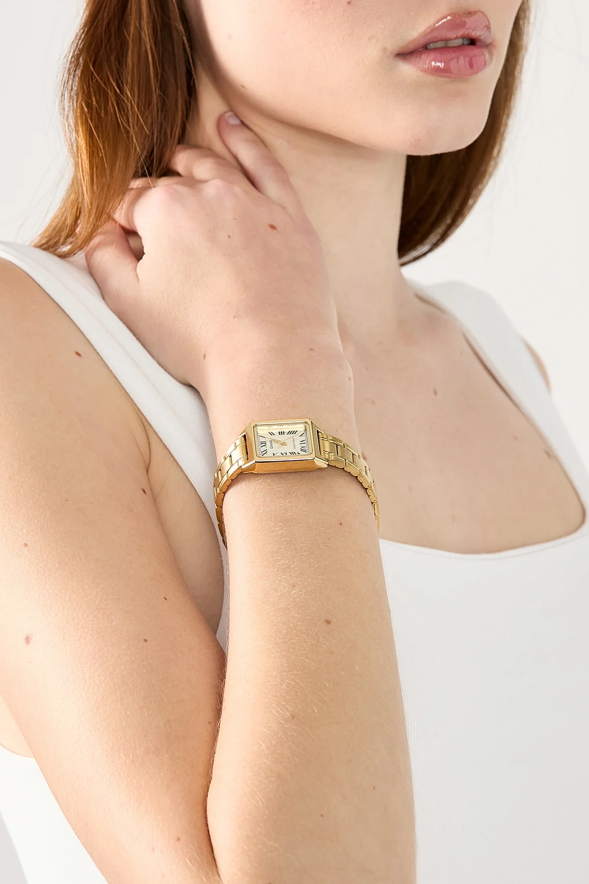 Casio LTPV007G-9B Ladies Analogue Watch Gold - Image 3