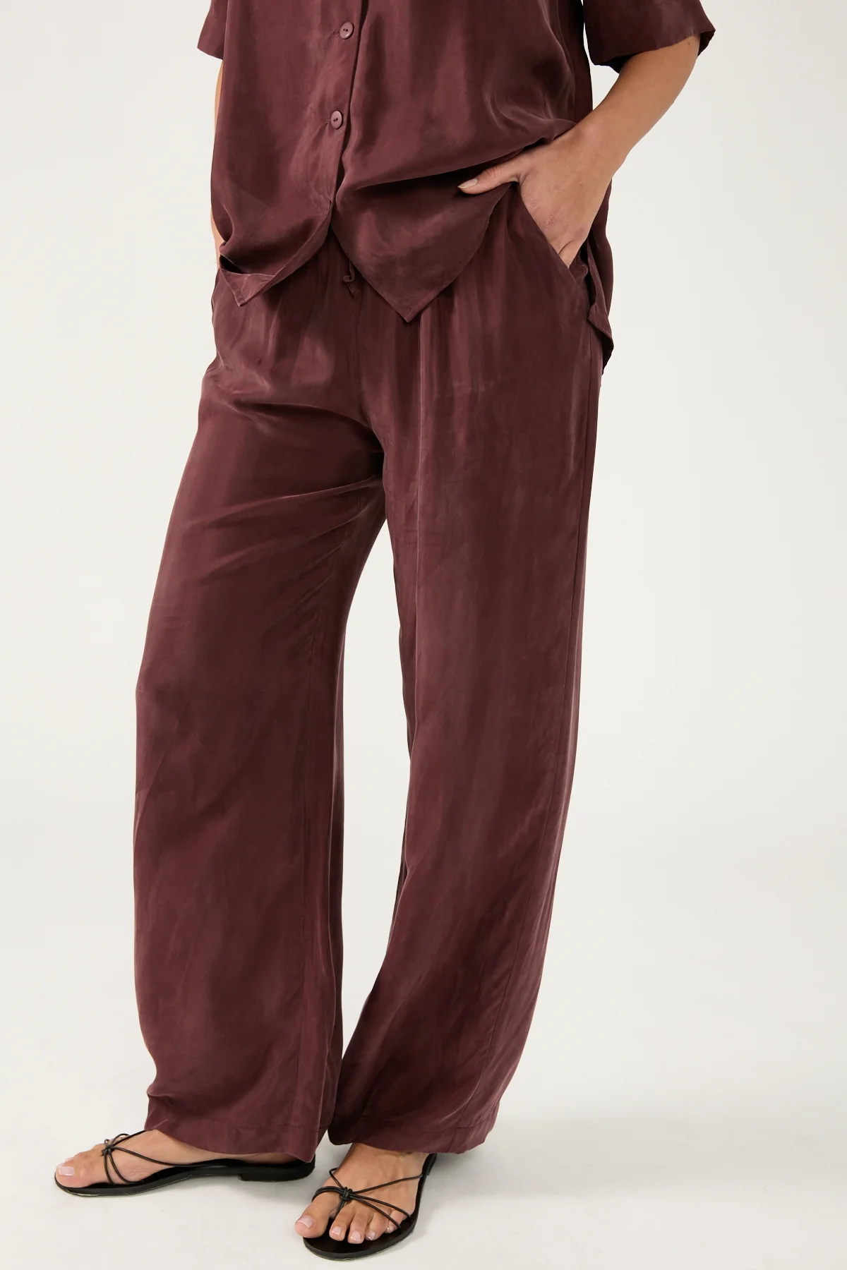 Perfect Stranger Ace Cupro Pant Burgundy - Image 4