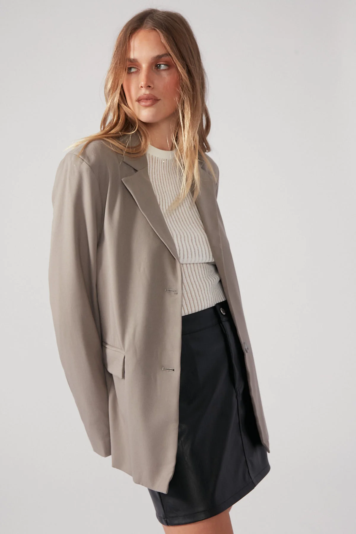 Perfect Stranger Ashwood Tailored Blazer Grey - Image 4