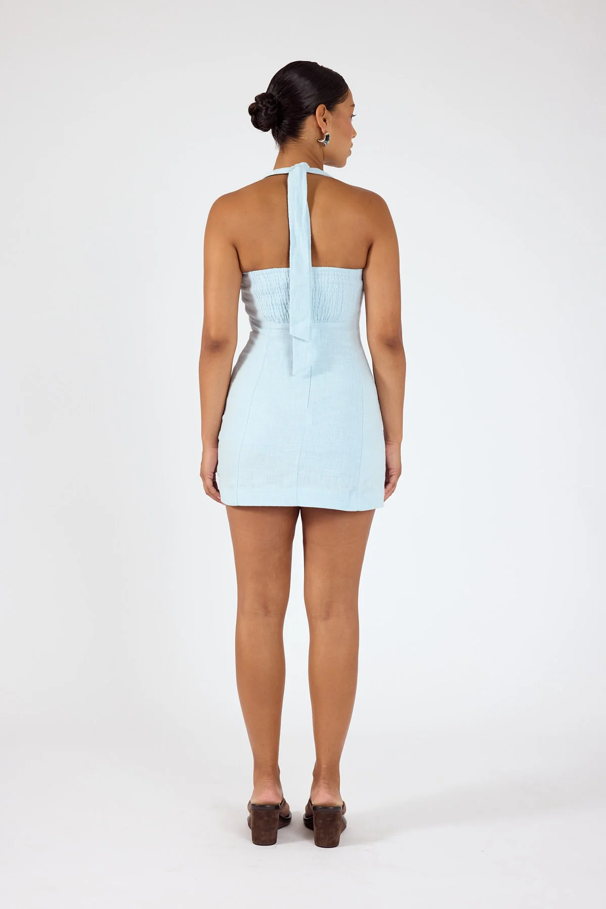 Perfect Stranger Claire Linen Halter Mini Dress Blue - Image 8