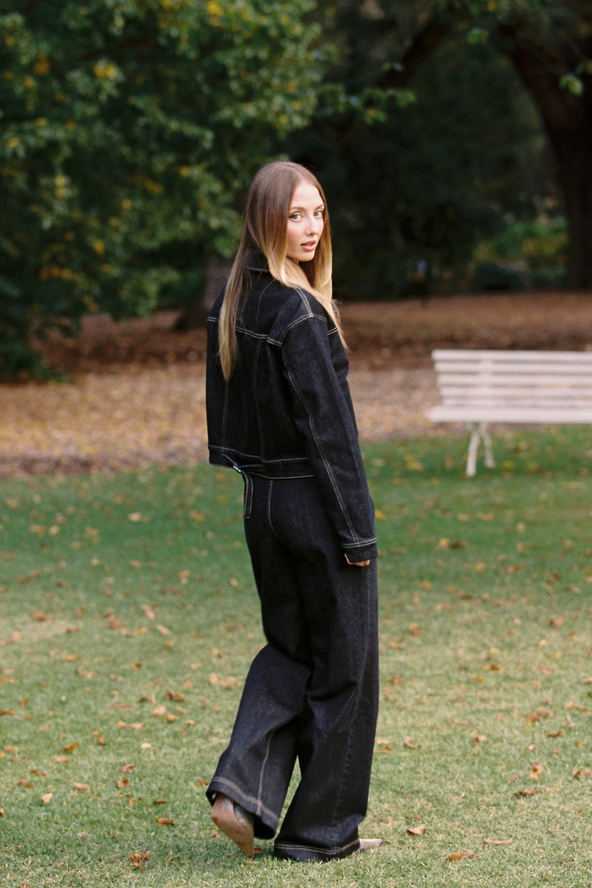 Perfect Stranger Cynthi Mid Baggy Jean Dark Indigo - Image 2