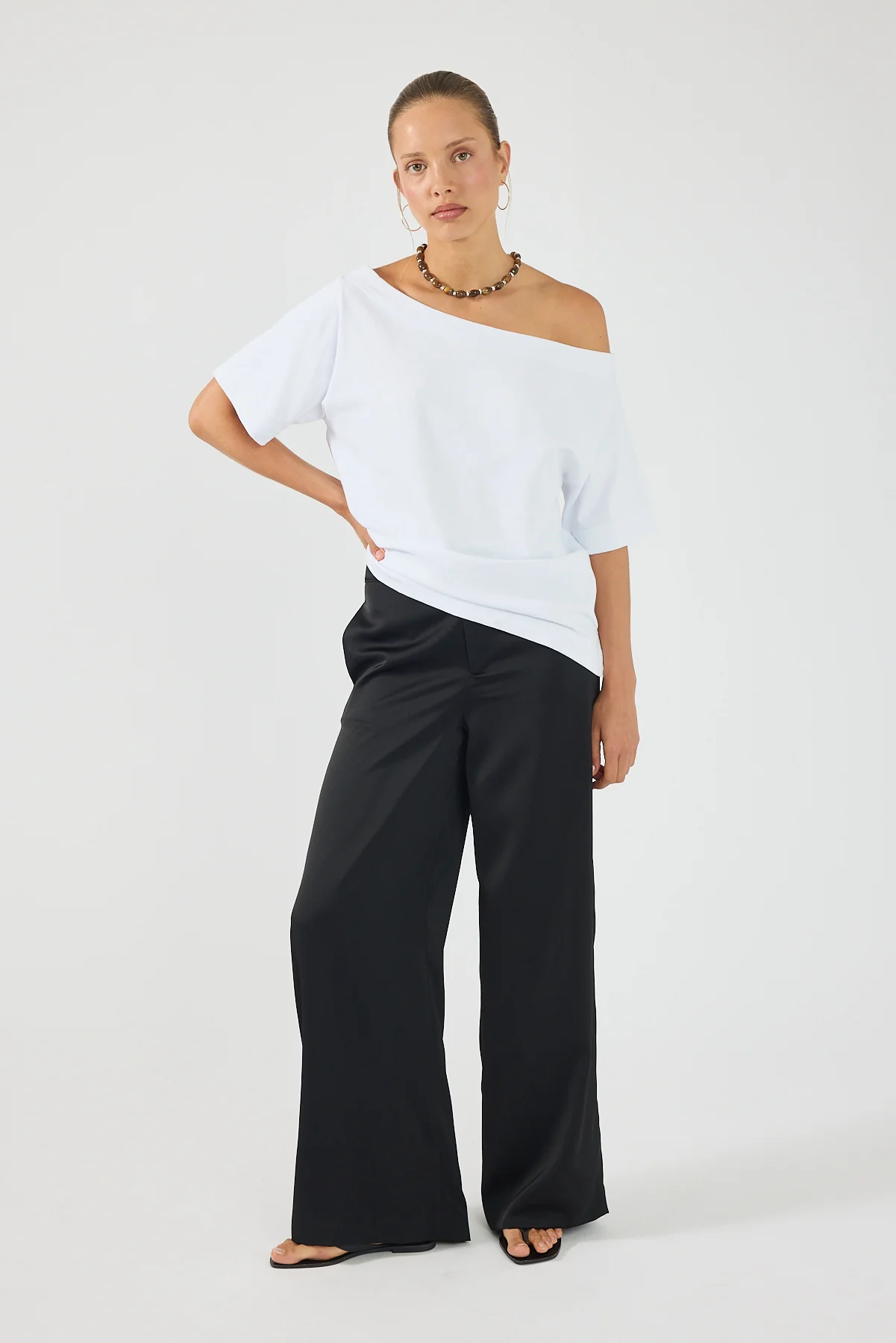 Perfect Stranger Ellie Satin Mid Rise Pants Black - Image 4
