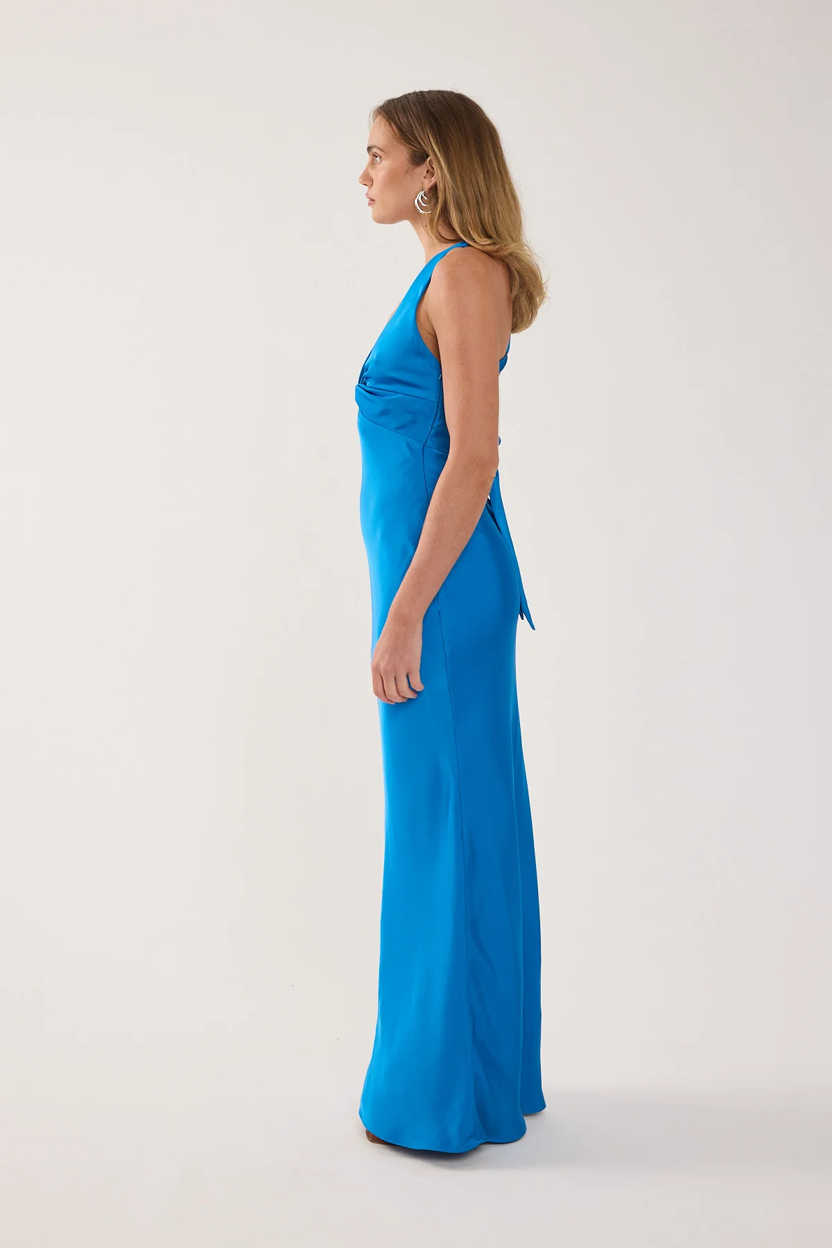 Perfect Stranger Ellie Twist Front Maxi Dress Cornflower Blue - Image 8
