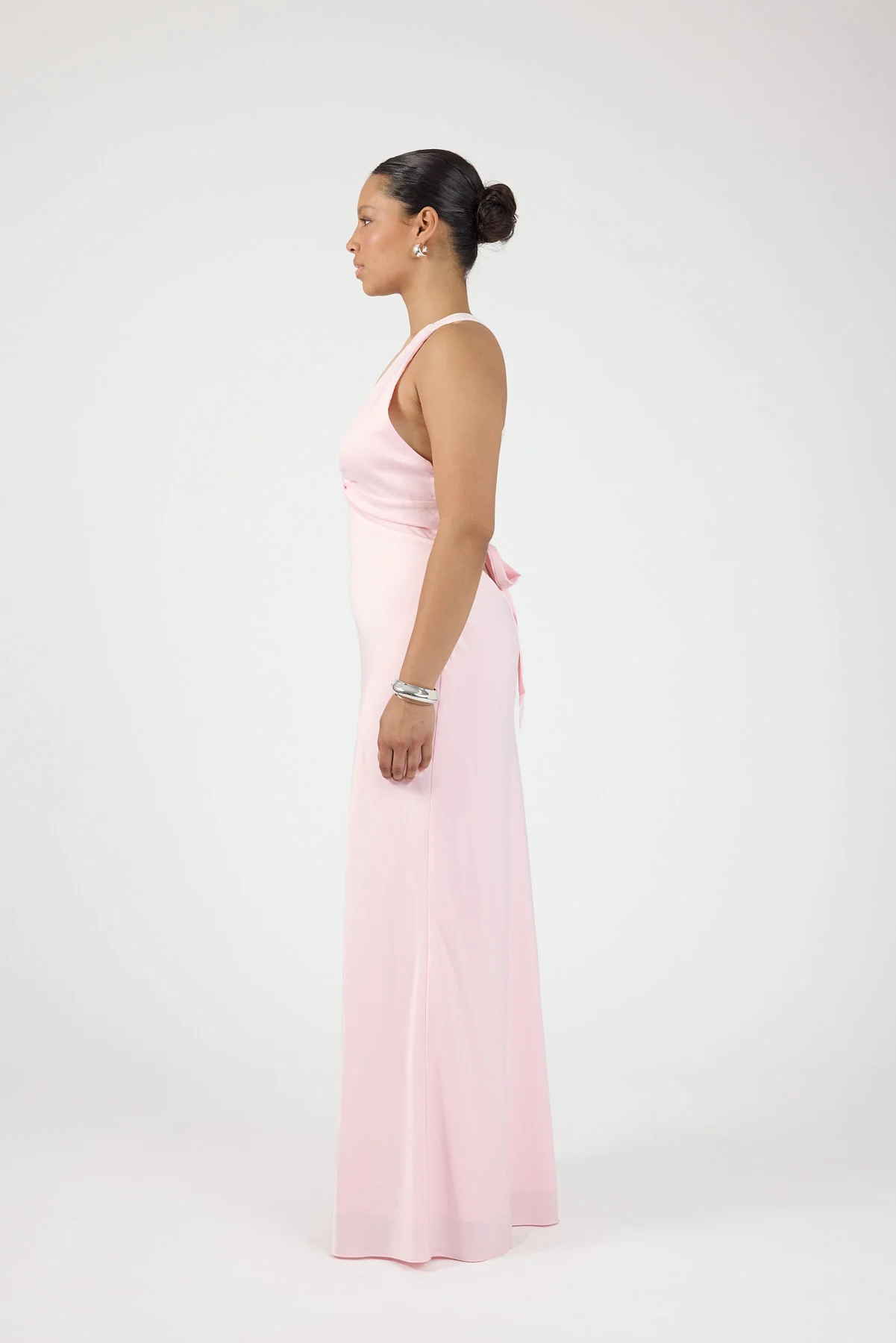 Perfect Stranger Ellie Twist Front Maxi Dress Pale Pink - Image 3