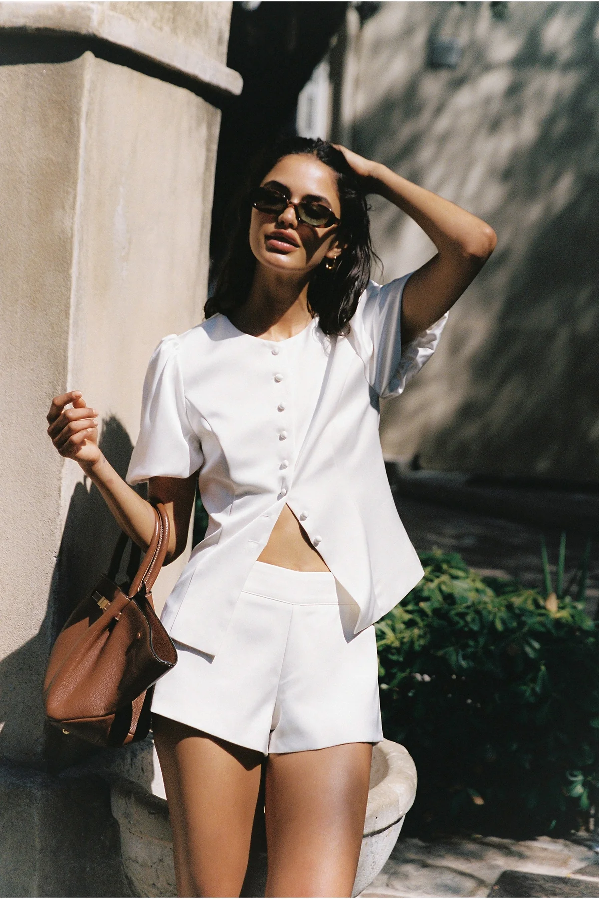 Perfect Stranger Fenella Mid Rise Shorts Off White - Image 4