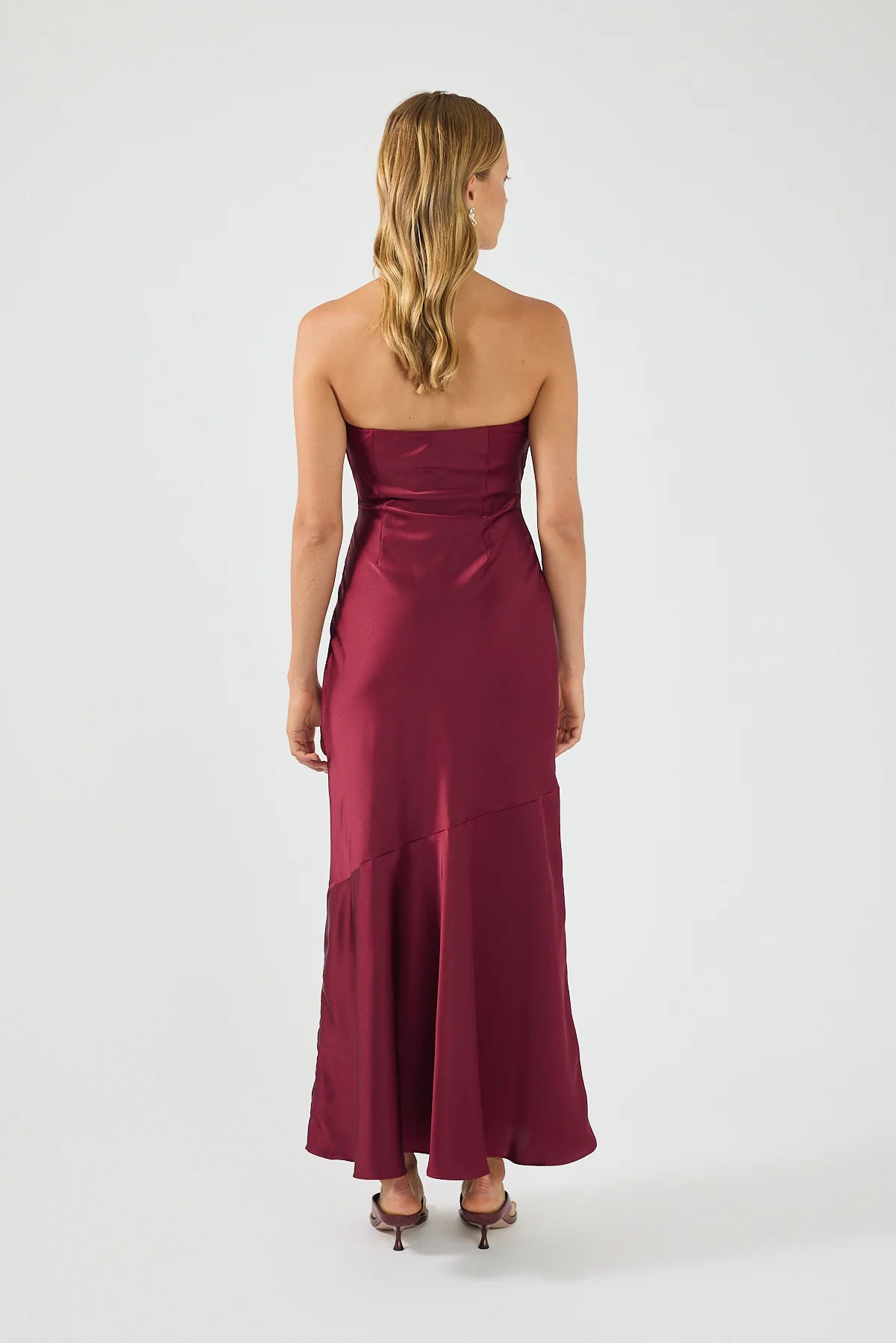 Perfect Stranger Hallie Strapless Maxi Dress Burgundy - Image 4