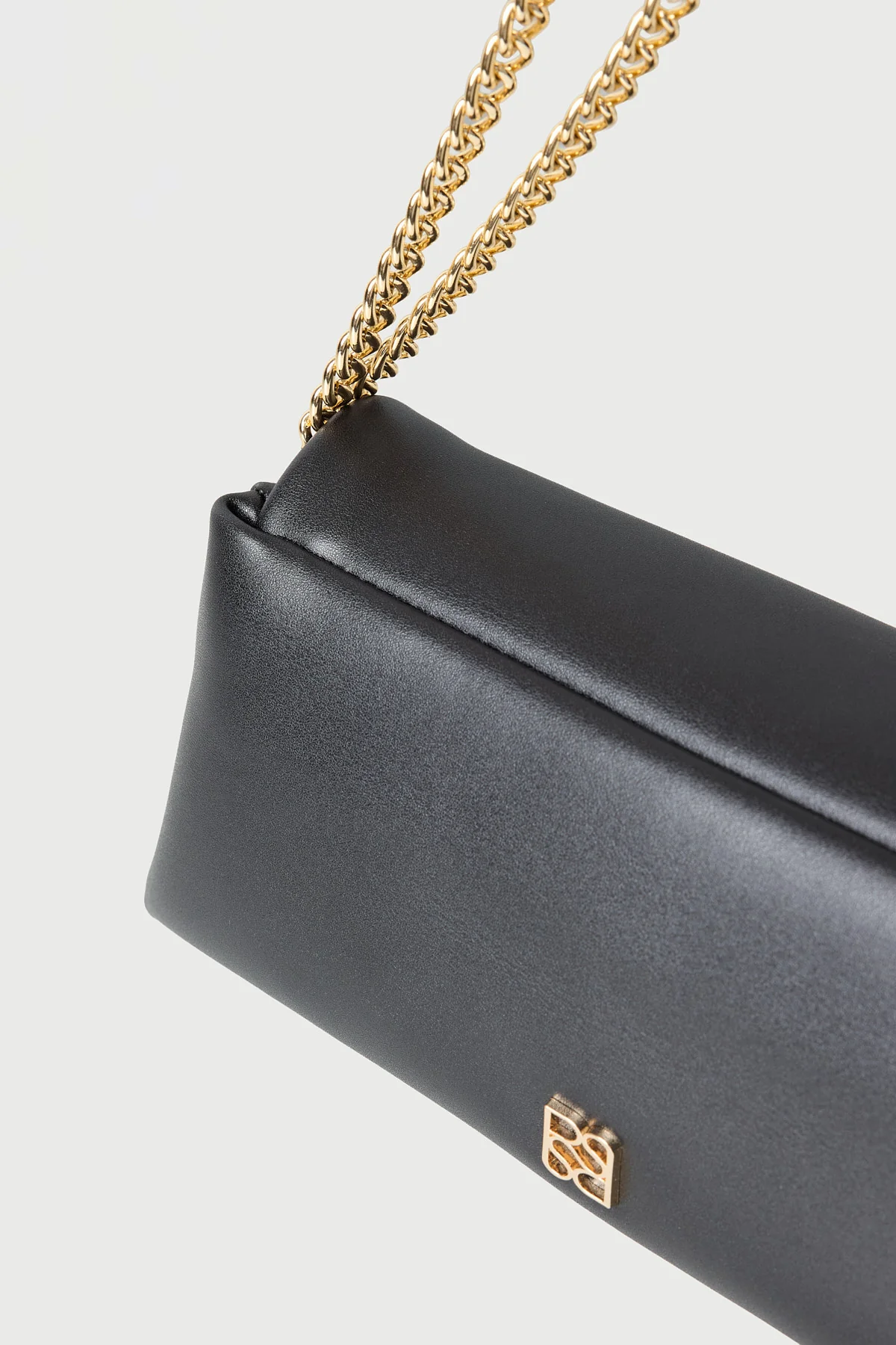 Perfect Stranger Harris Chain Shoulder Bag Black - Image 3