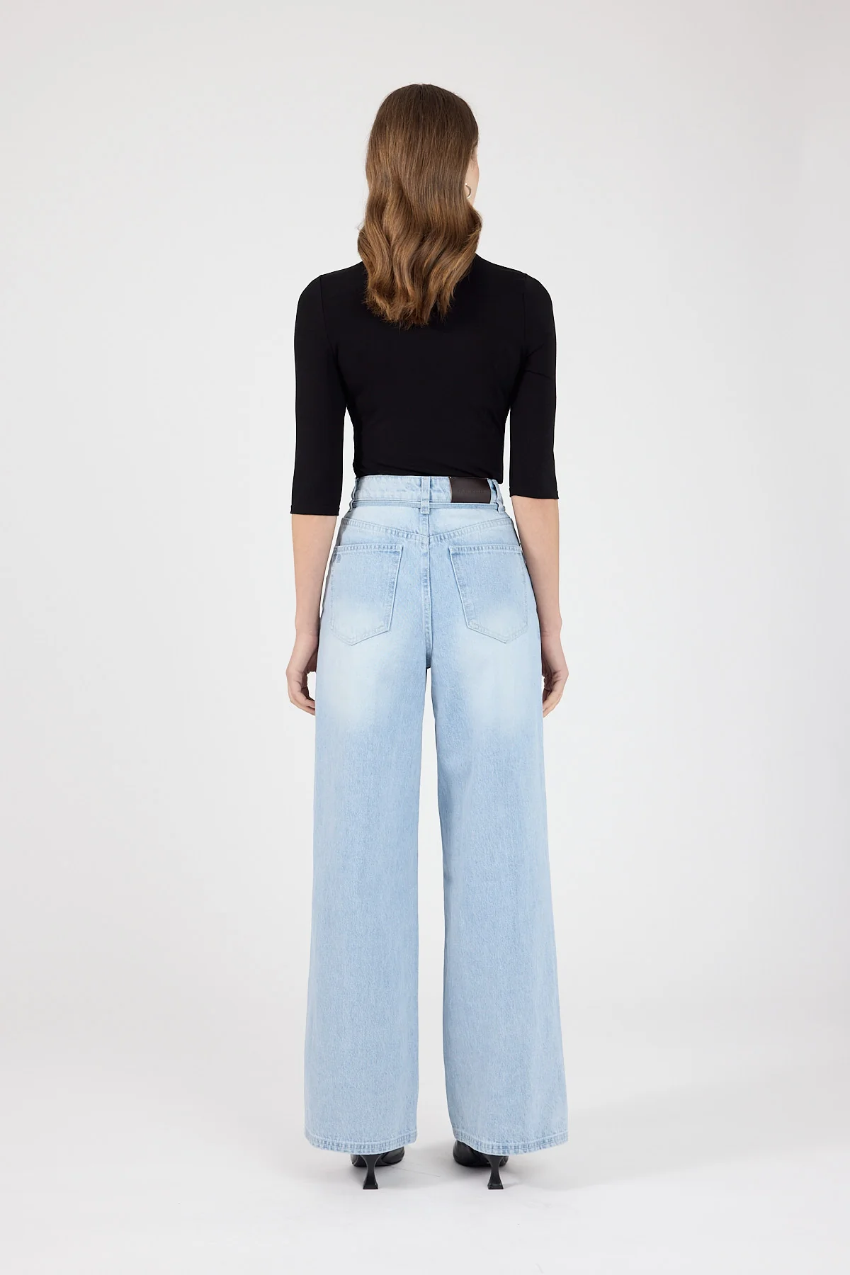 Perfect Stranger High Rise Relaxed Baggy Jean Light Blue Denim - Image 3