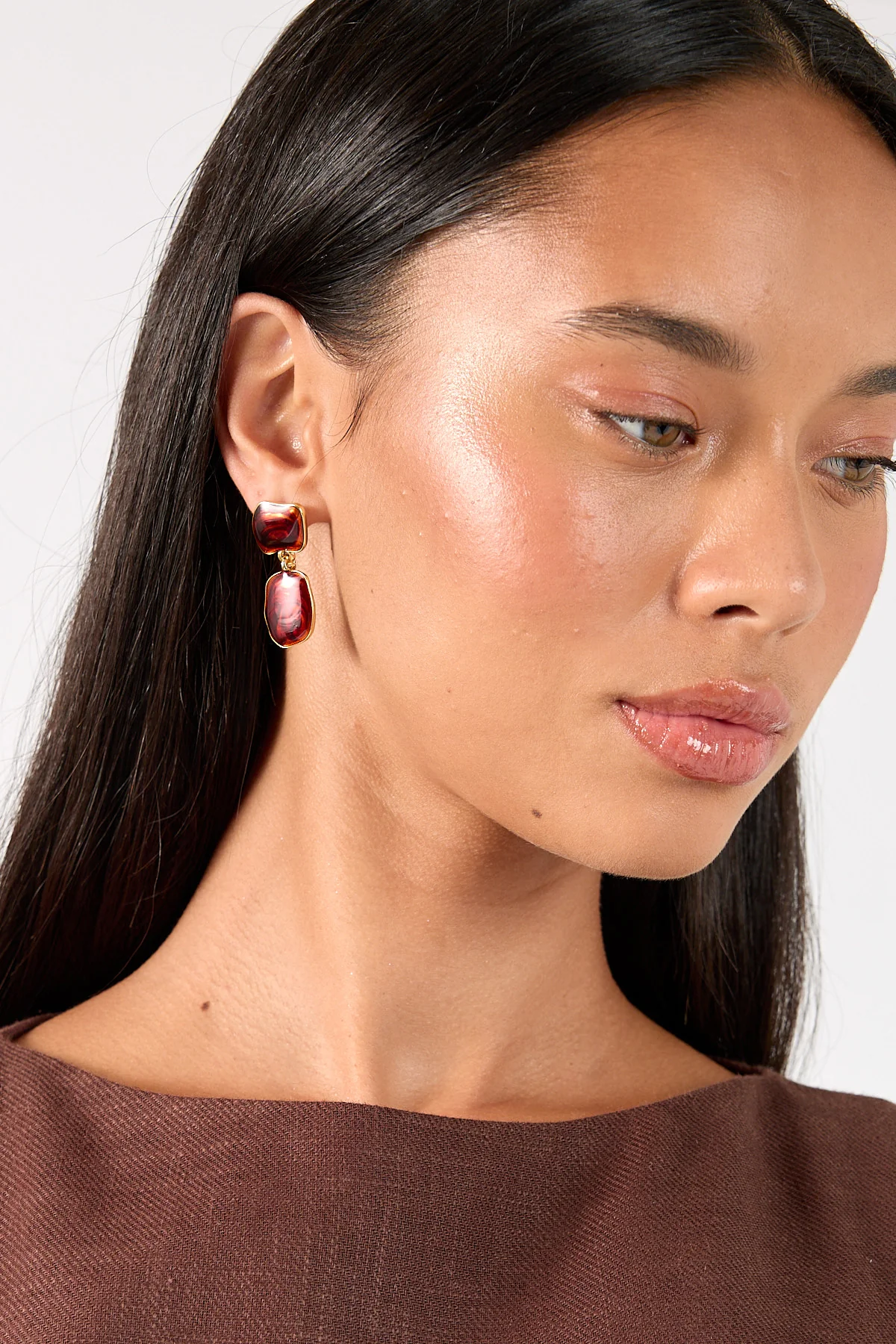 Perfect Stranger Horizon Drop Earrings 18K Gold - Image 3