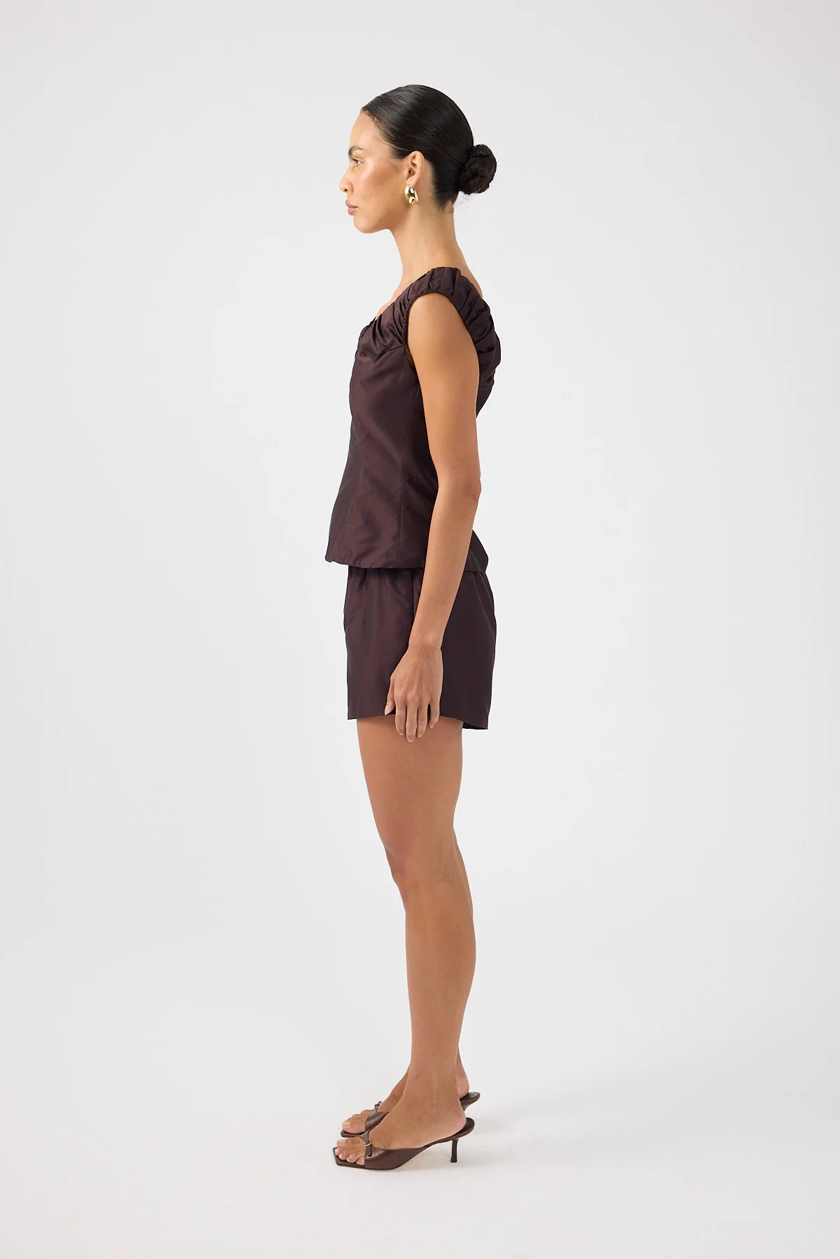 Perfect Stranger Kelly Gathered Mid Rise Shorts Brown - Image 5
