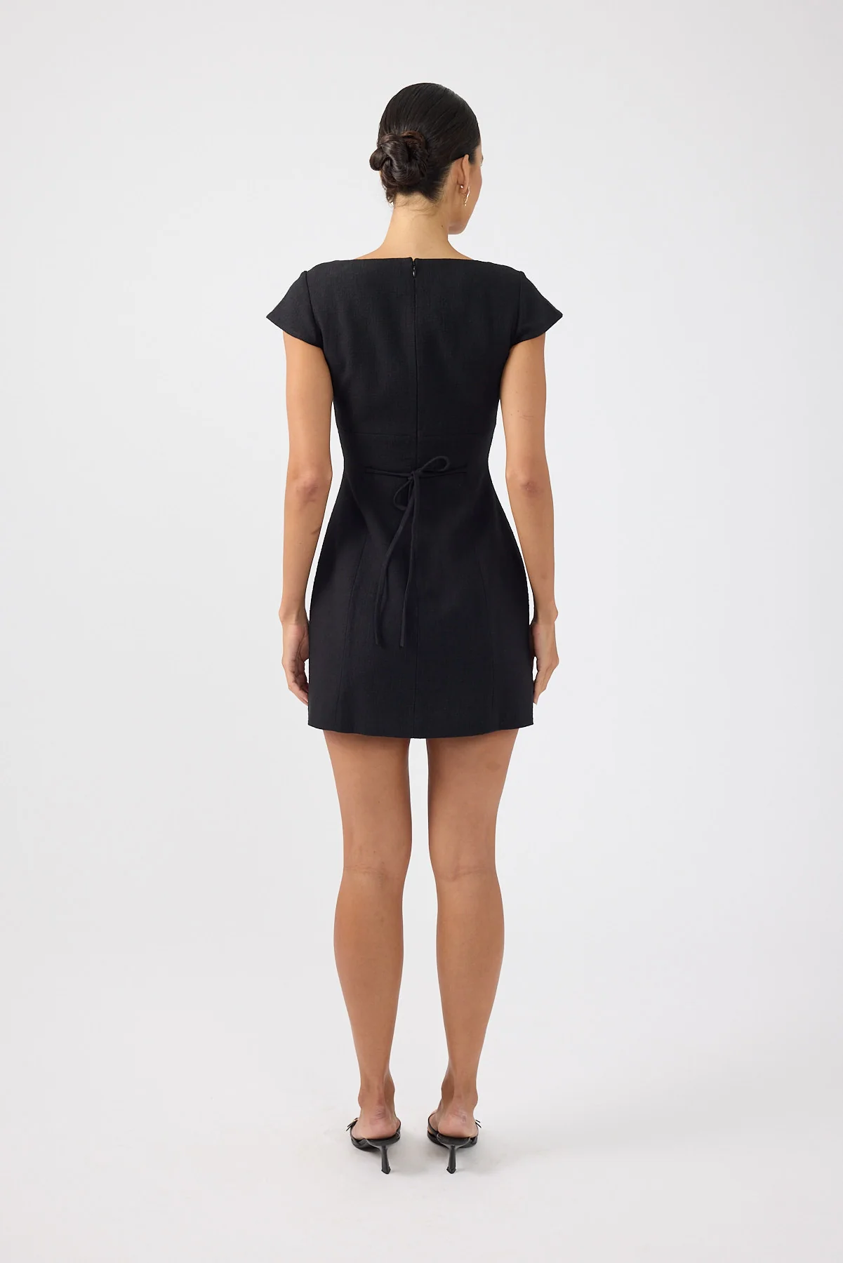 Perfect Stranger Lane Linen Mini Dress Black - Image 7