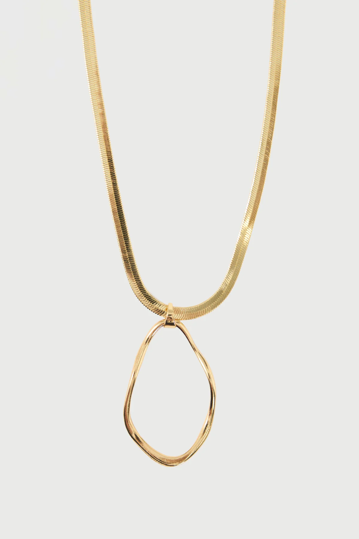 Perfect Stranger Liv Pendent Necklace 18K Gold - Image 2
