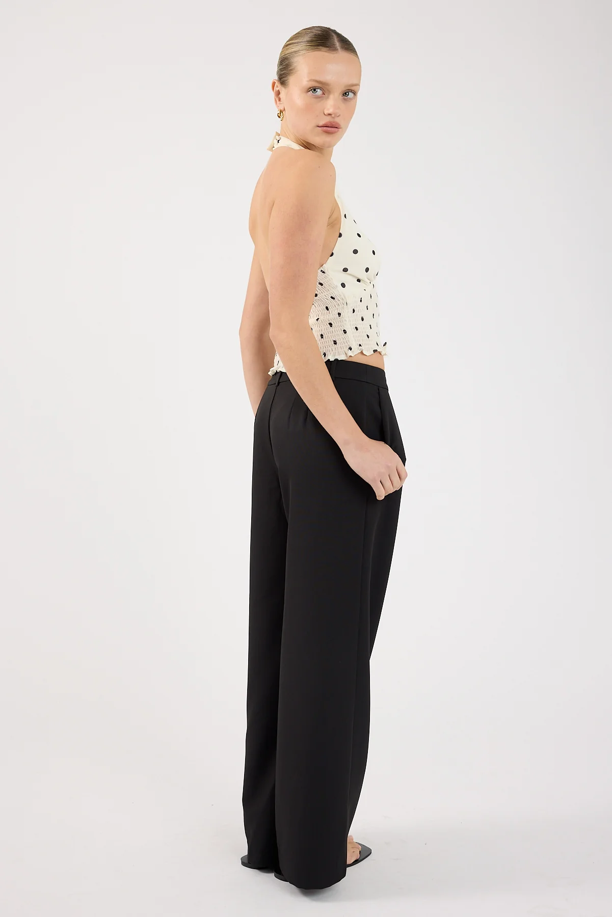 Perfect Stranger Lupa Mid Rise Pleated Tailored Pant Black - Image 4