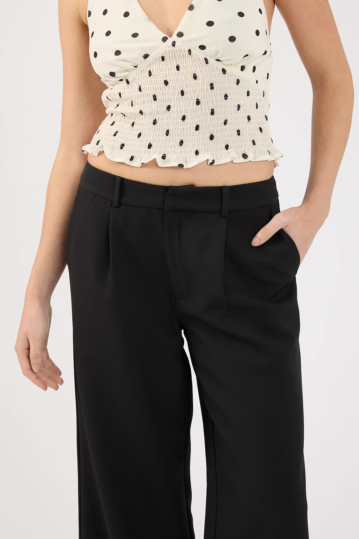 Perfect Stranger Lupa Mid Rise Pleated Tailored Pant Black - Image 5
