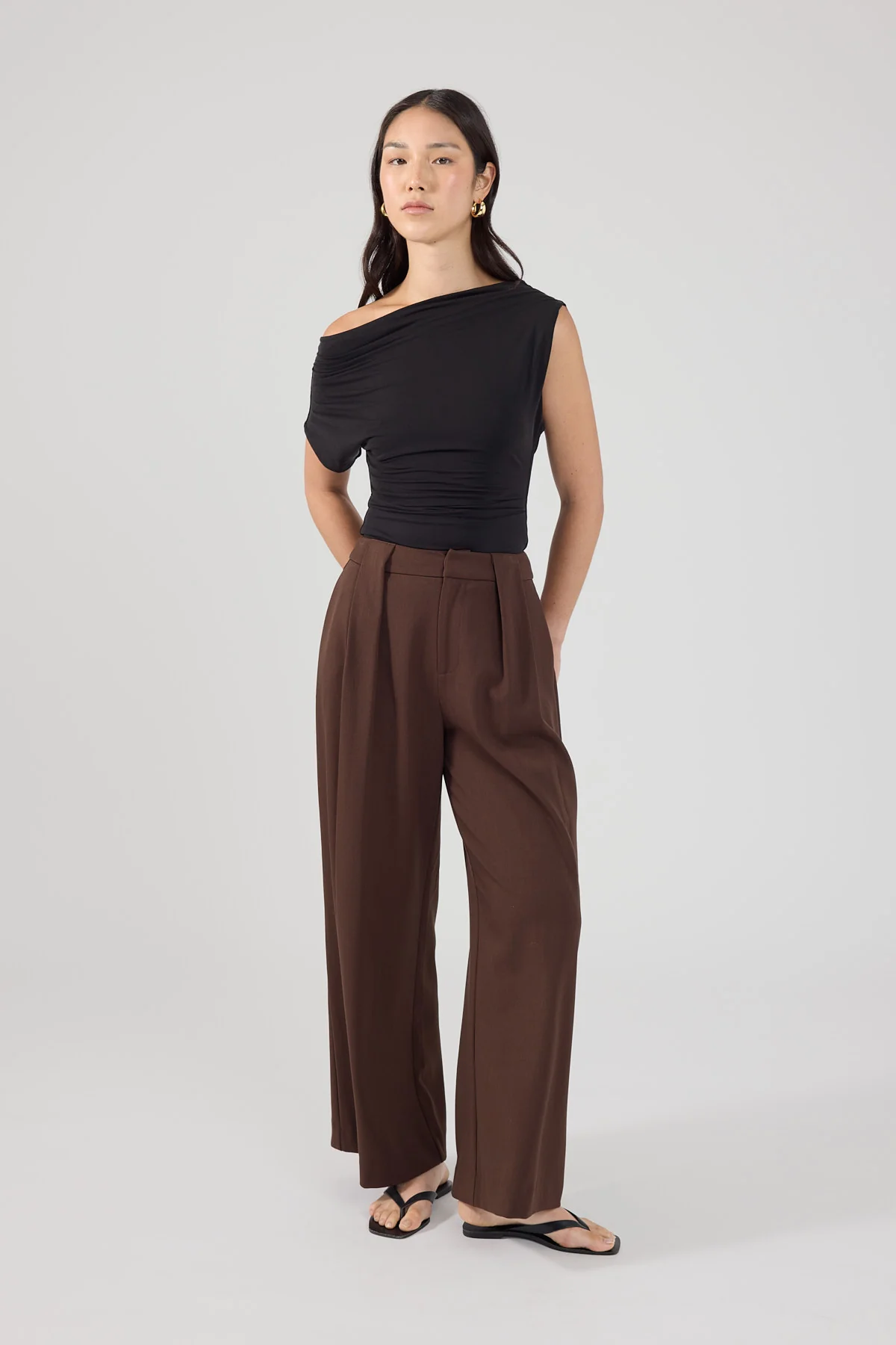 Perfect Stranger Mackenzie Petite Pleated Pant Brown - Image 4