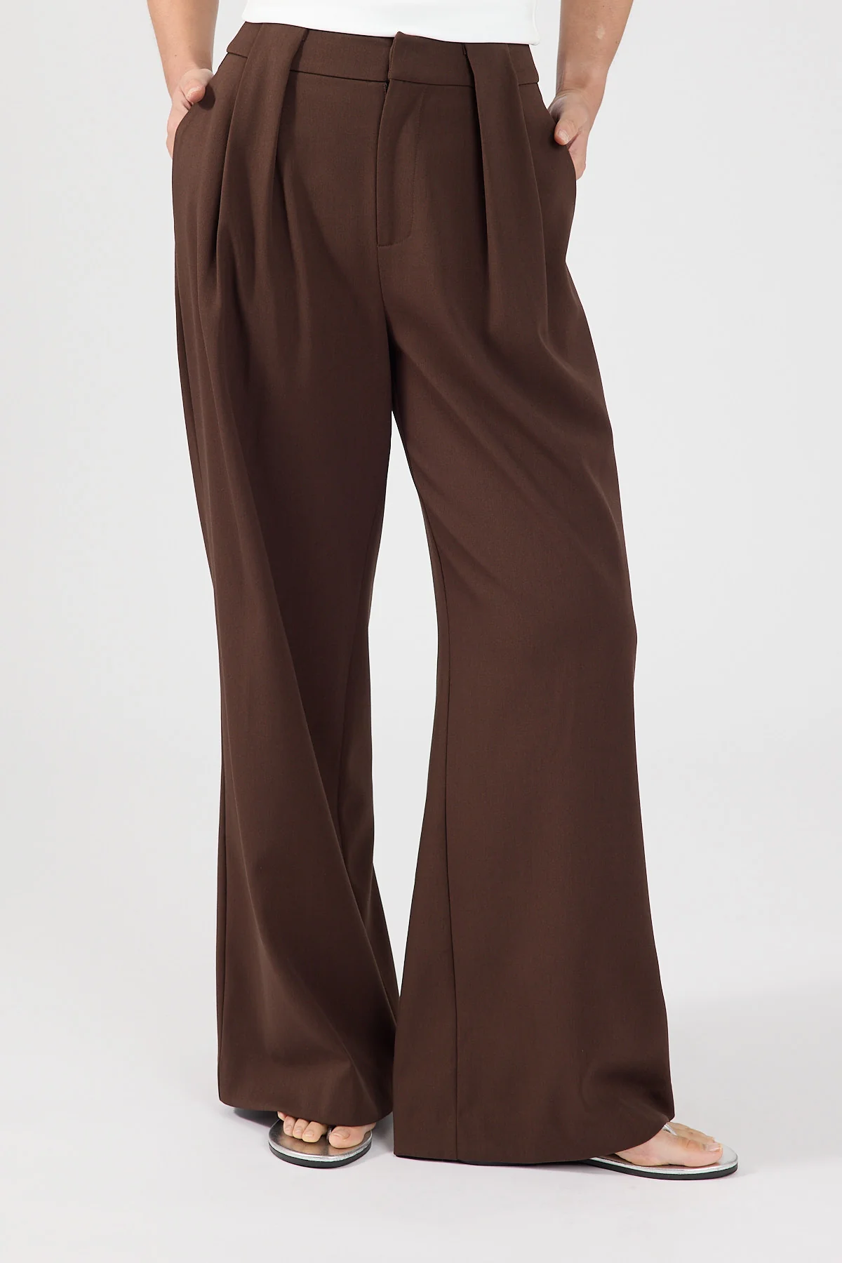 Perfect Stranger Mackenzie Pleated Pant Brown - Image 5