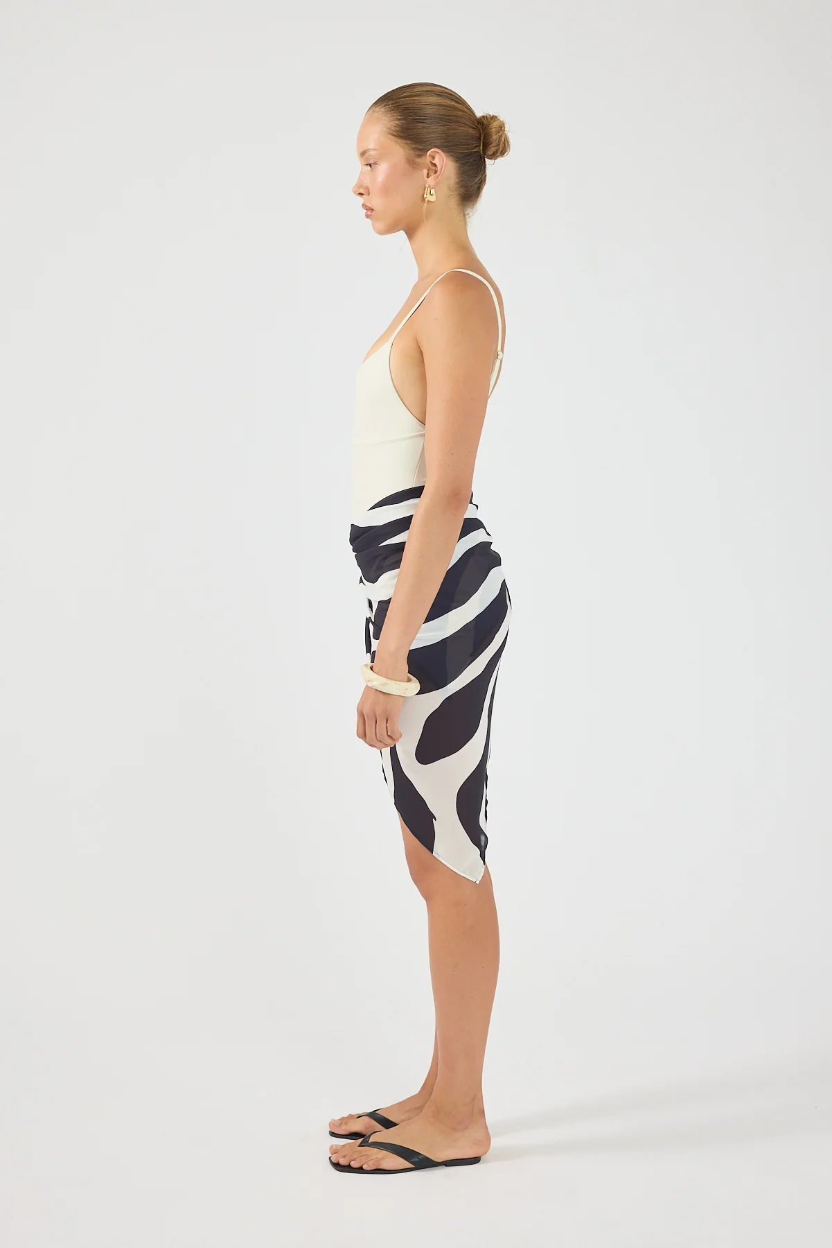 Perfect Stranger Maya Scoop One Piece Cream - Image 2