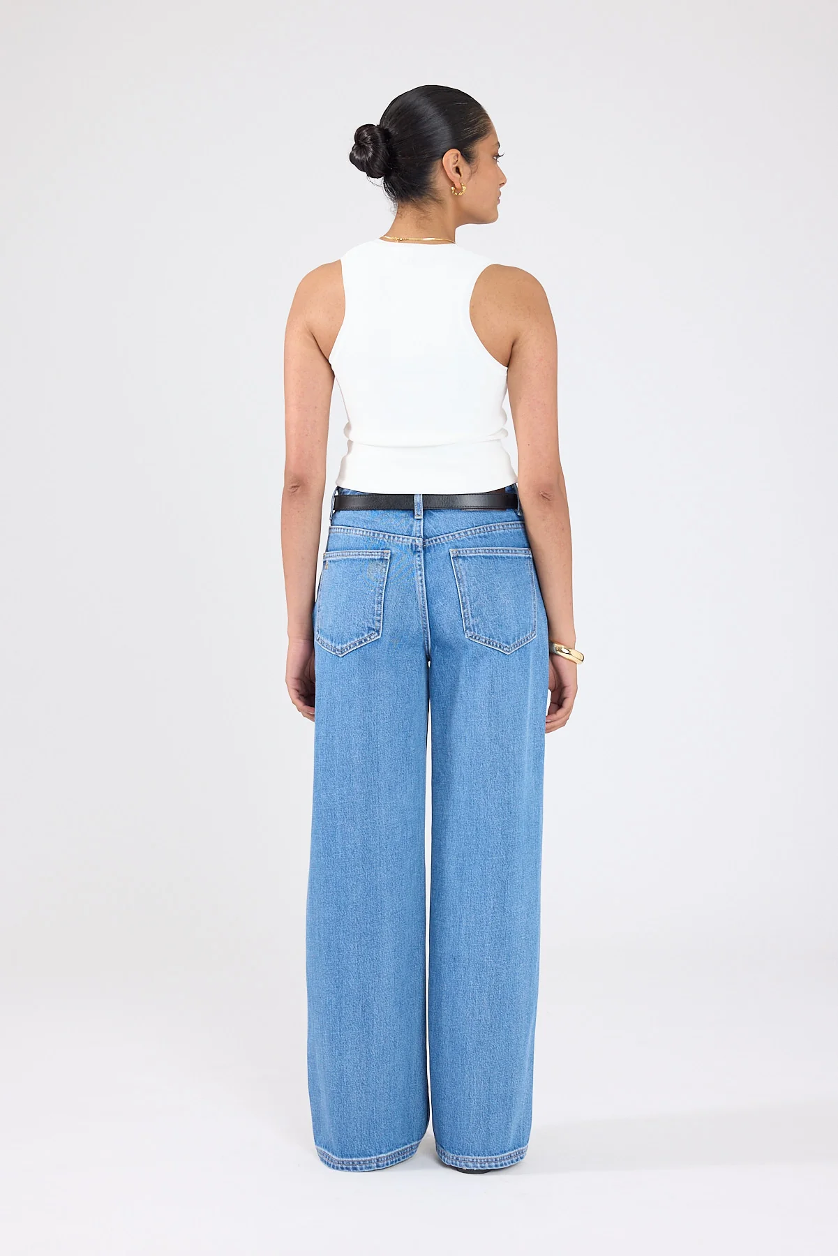 Perfect Stranger Mid Rise Baggy Jean Mid Blue Denim - Image 6