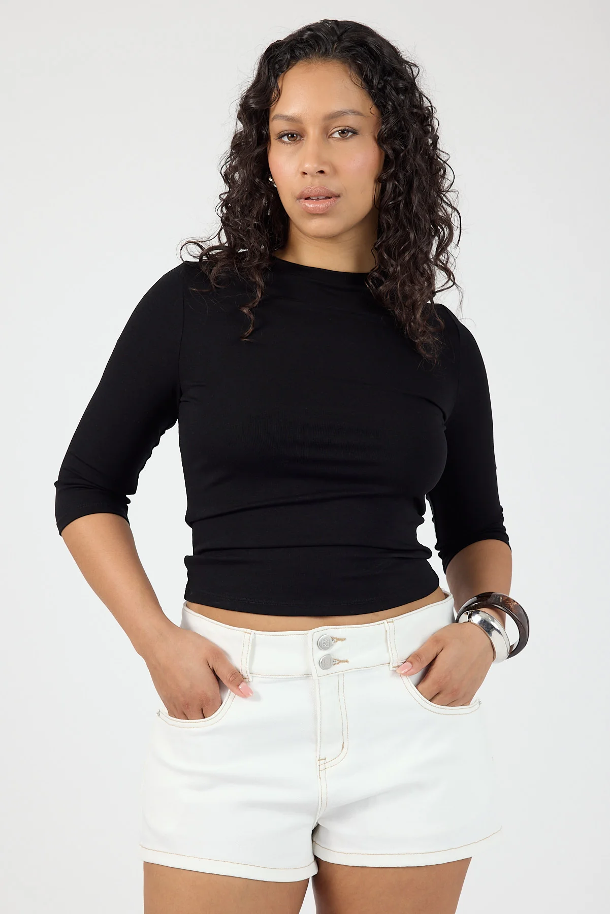 Perfect Stranger Mid Rise Denim Short Off White - Image 5