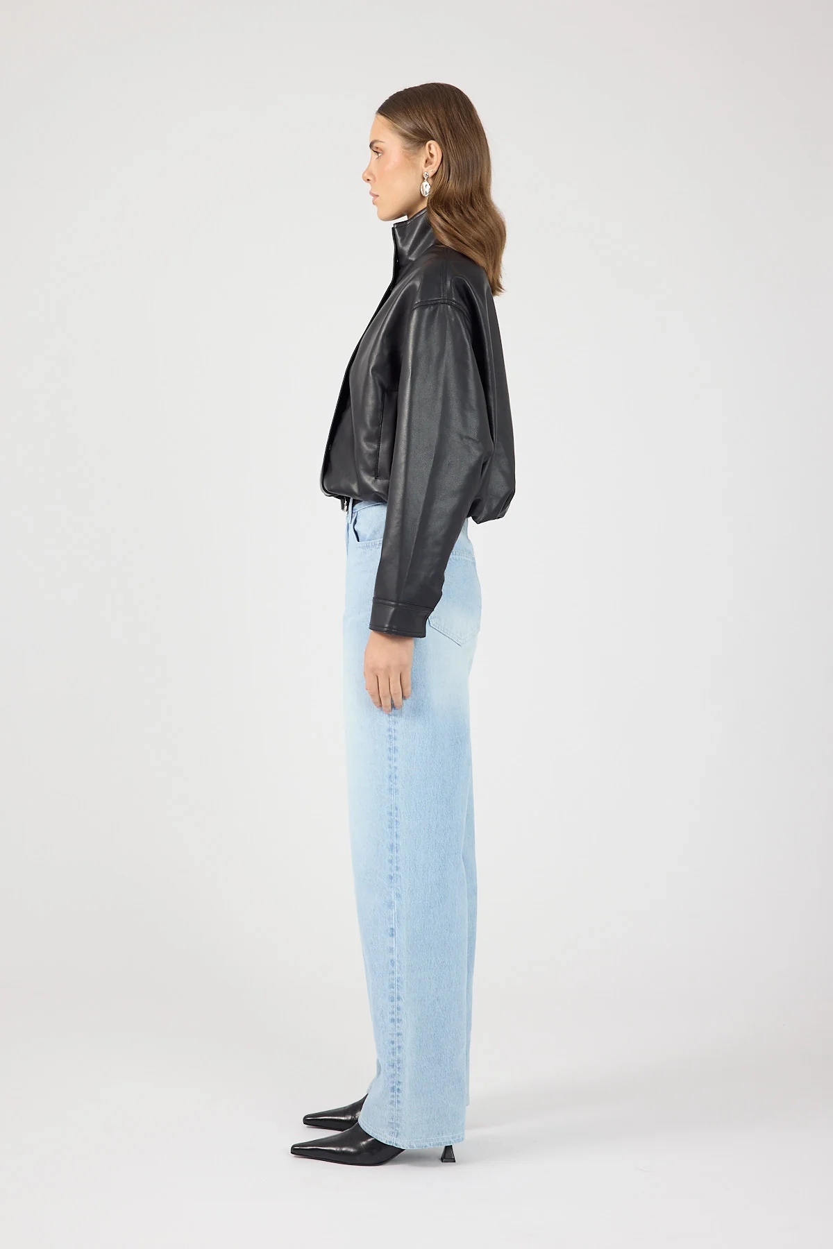 Perfect Stranger Mid Rise Relaxed Straight Jean Light Blue Denim - Image 2