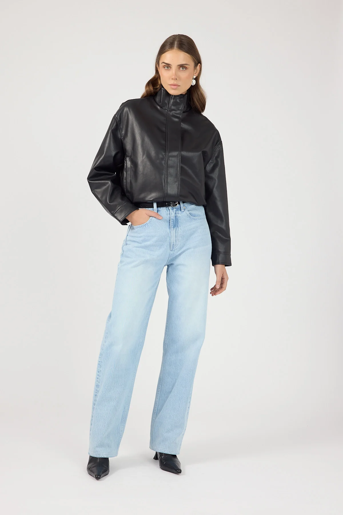 Perfect Stranger Mid Rise Relaxed Straight Jean Light Blue Denim - Image 4