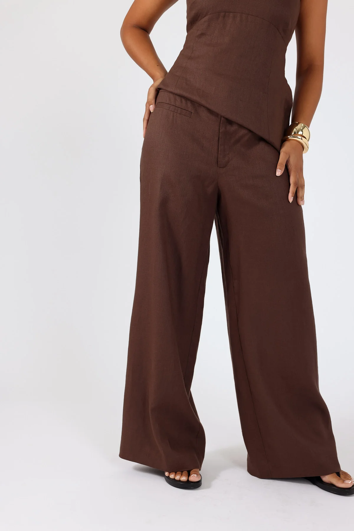 Perfect Stranger Reese Mid Rise Linen Pants Brown - Image 3