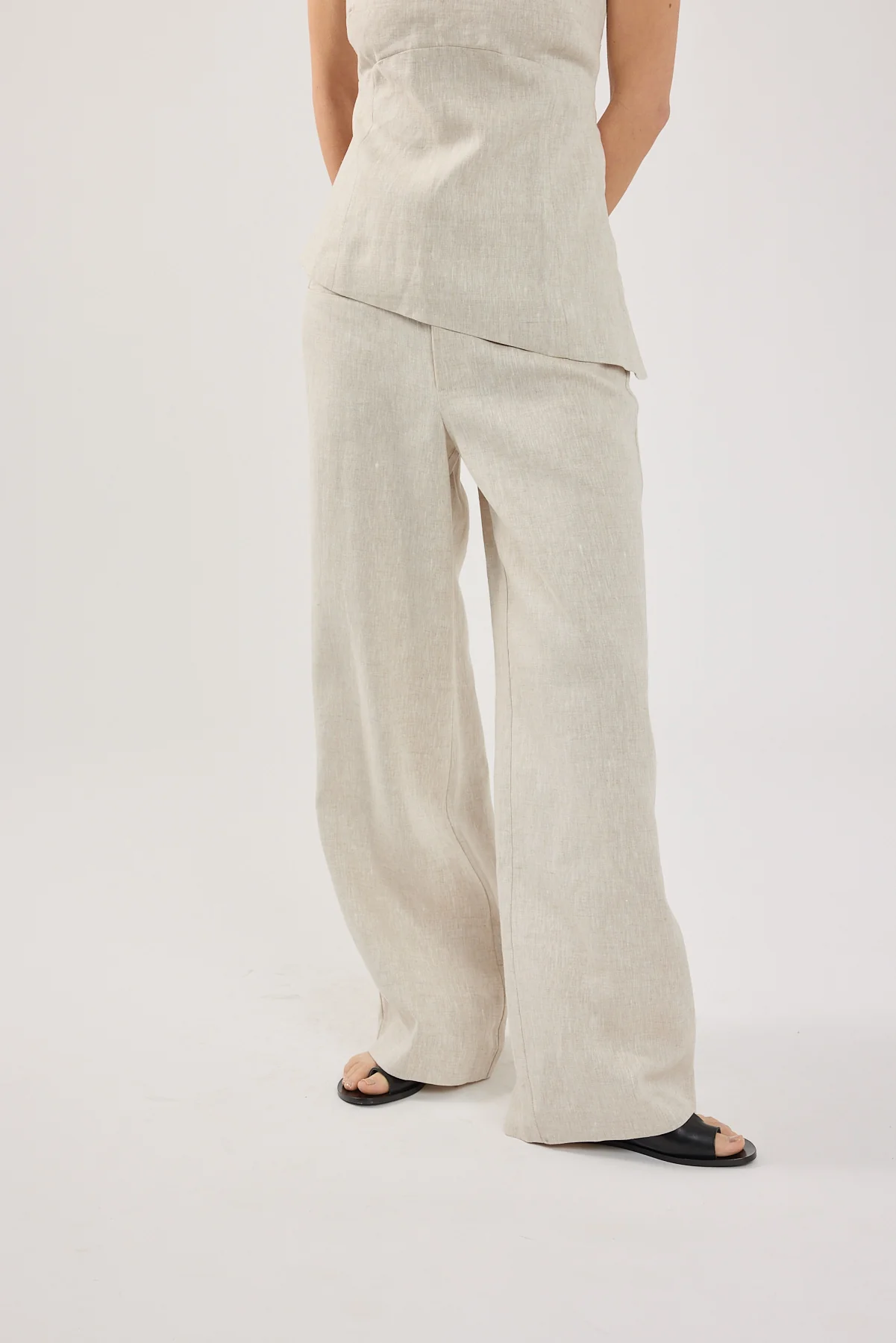 Perfect Stranger Reese Mid Rise Linen Pants Oat - Image 4