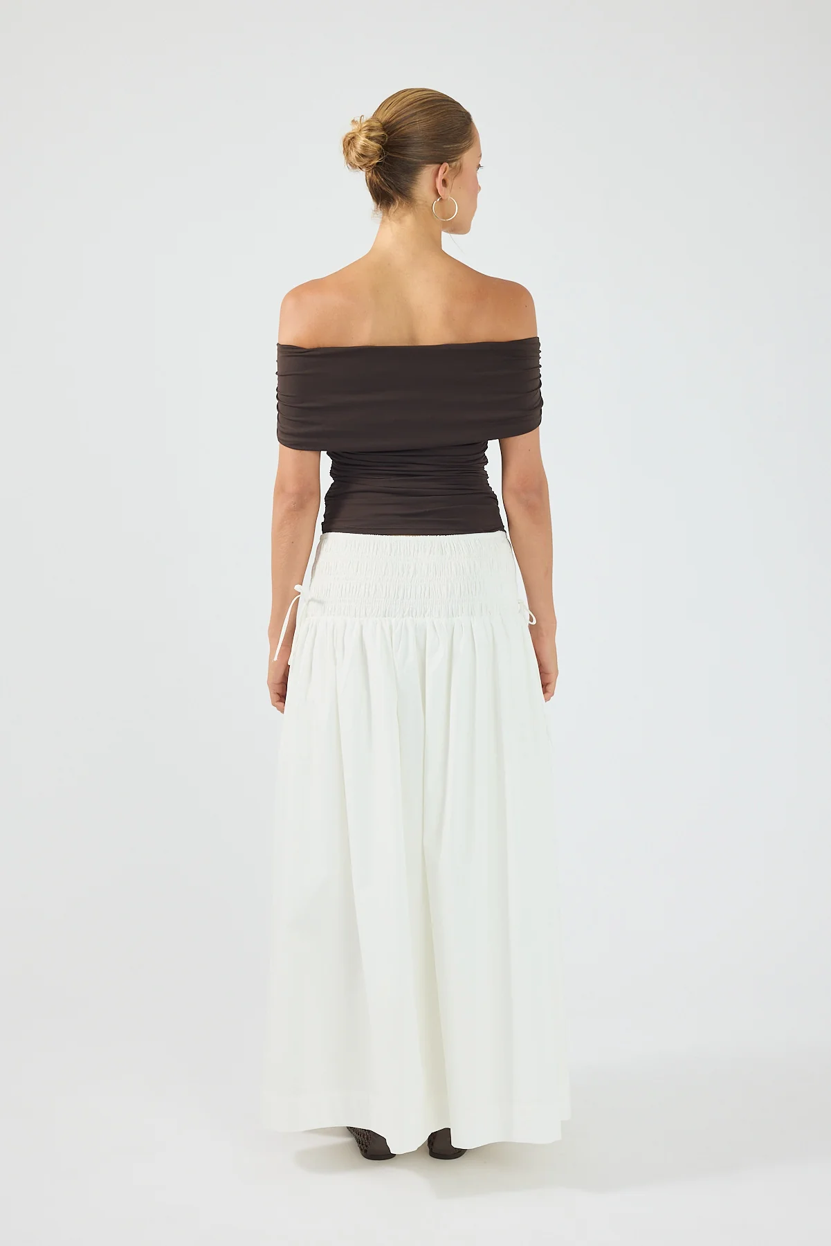 Perfect Stranger Rhiannon Off Shoulder Top Brown - Image 4