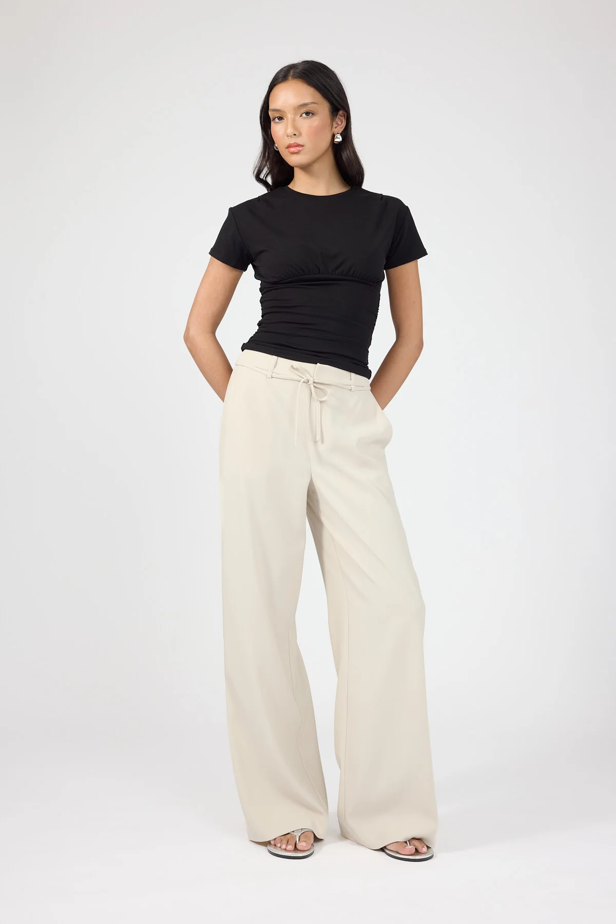 Perfect Stranger Sol Mid Rise Pant Beige