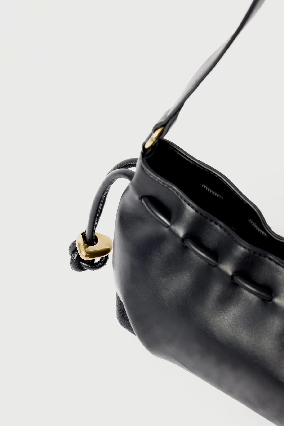 Perfect Stranger Solena Gathered Shoulder Bag Black - Image 3