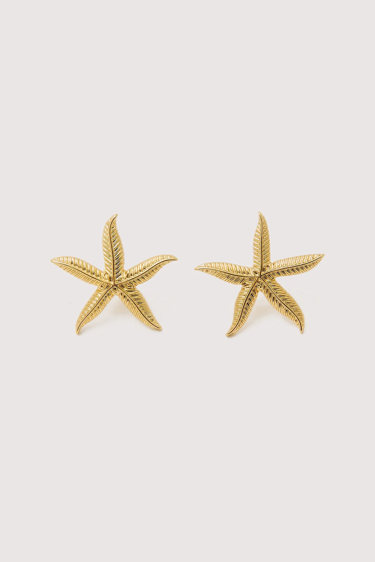 Perfect Stranger Starfish Stud Earring 18k Gold Plated Gold - Image 2