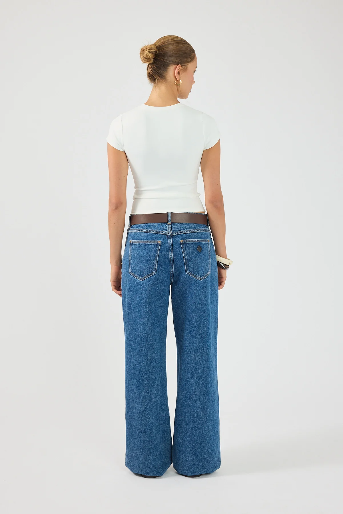 Perfect Stranger Streamline Cap Sleeve T-shirt Off White - Image 3