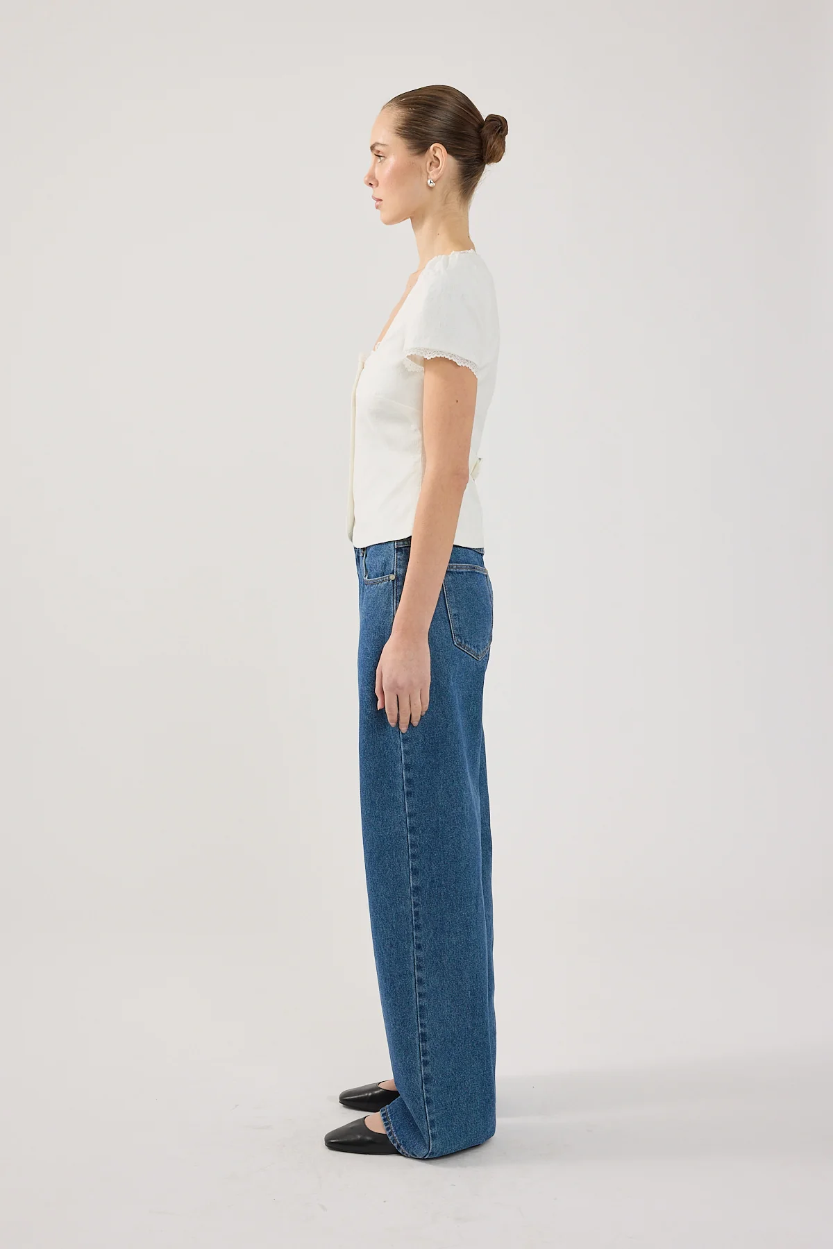 Perfect Stranger Tara Short Sleeve Linen Blouse White - Image 3