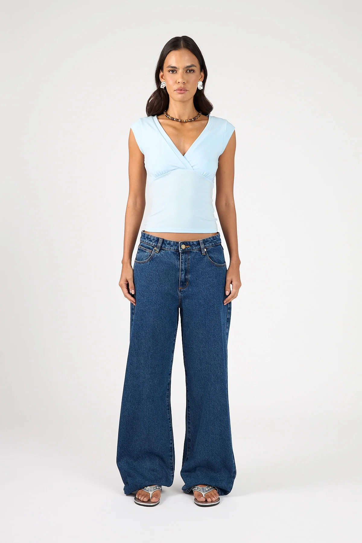 Perfect Stranger Traci-lee V-Neck T-Shirt Blue