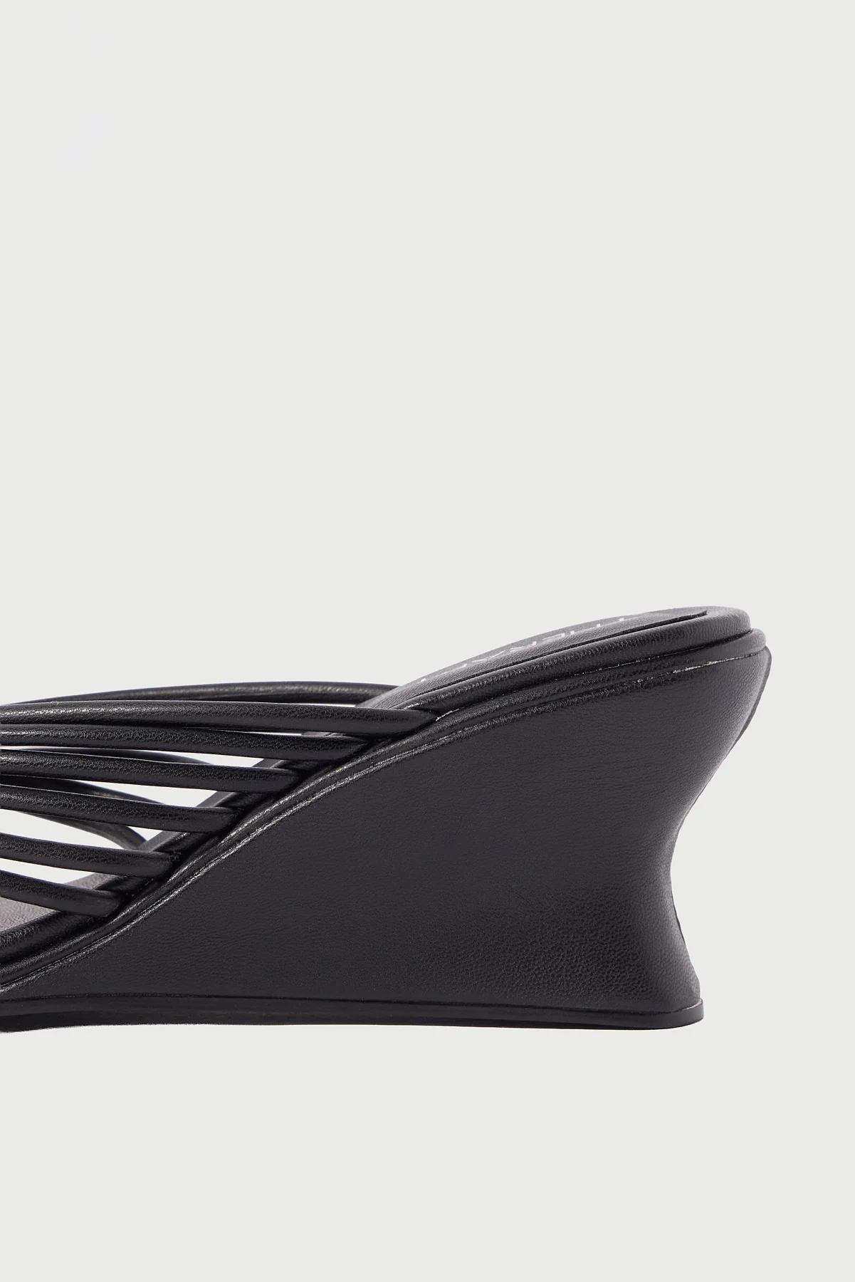 Therapy Leven Wedge BLACK PU - Image 2