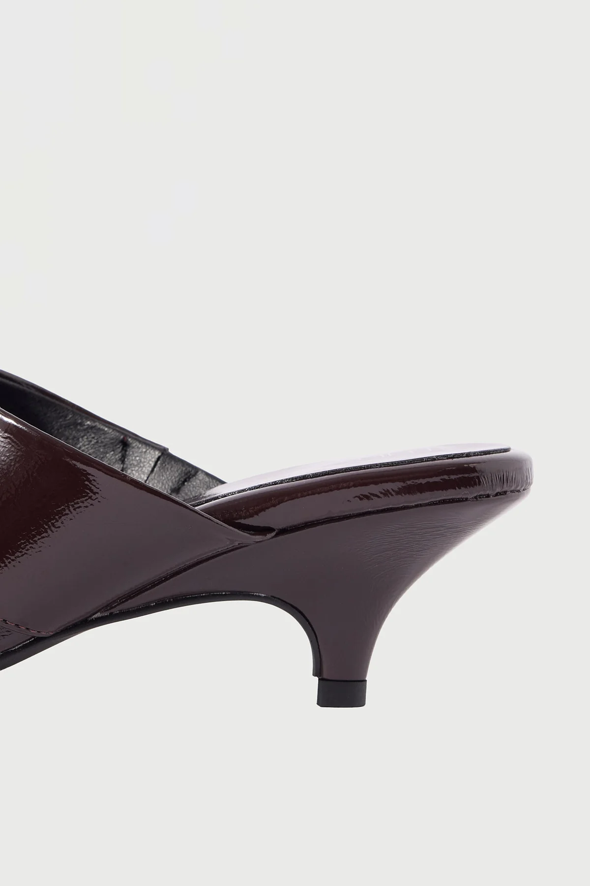 Therapy Newyorker Port Crinkled Patent PU - Image 2